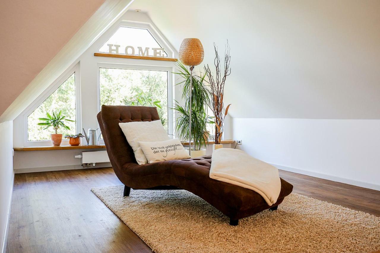 Ferienwohnung Im Schlossgarten Herbsleben Exterior foto